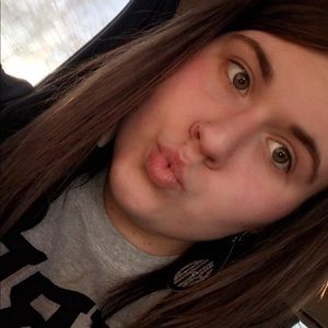 Meet your Posher, Kaeleigh